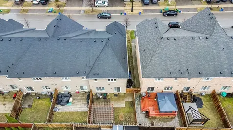1712 Carousel Drive Pickering ON L1X 0C1
