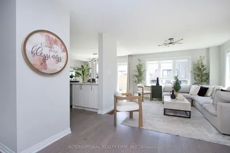 11 Caspian Square Clarington ON L1C 7G3