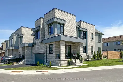 11 Caspian Square Clarington ON L1C 7G3