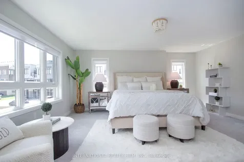 11 Caspian Square Clarington ON L1C 7G3