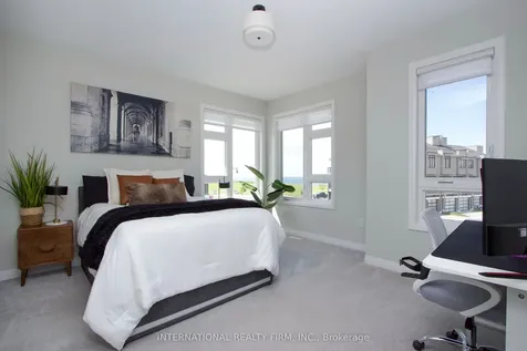 11 Caspian Square Clarington ON L1C 7G3