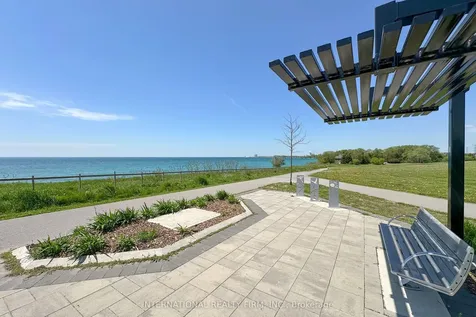11 Caspian Square Clarington ON L1C 7G3