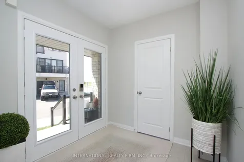 11 Caspian Square Clarington ON L1C 7G3