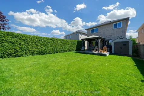 95 Glen Eagles Drive Clarington ON L1E 3H8