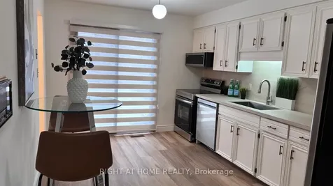 51 Burnt Bark Drive Toronto ON M1V 3J6