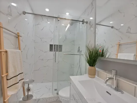 2758 Eglinton Avenue E Toronto ON M1J 3P3