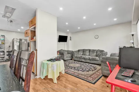 1405 Anton Square Pickering ON L1V 5T5