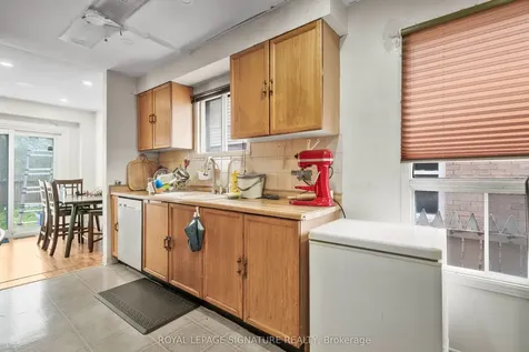 1405 Anton Square Pickering ON L1V 5T5