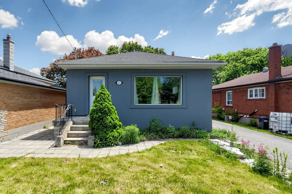 27 Japonica Road Toronto ON M1R 4S1