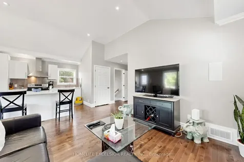 27 Japonica Road Toronto ON M1R 4S1