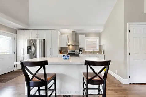 27 Japonica Road Toronto ON M1R 4S1