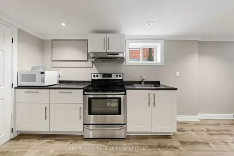 27 Japonica Road Toronto ON M1R 4S1