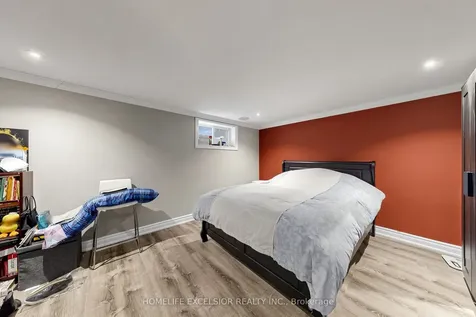 27 Japonica Road Toronto ON M1R 4S1