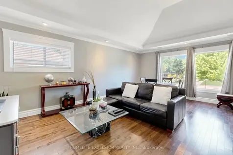 27 Japonica Road Toronto ON M1R 4S1