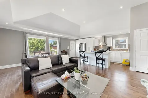 27 Japonica Road Toronto ON M1R 4S1