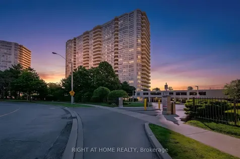 3 Greystone Walk Drive Toronto ON M1K 5J4
