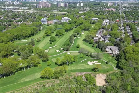 3 Greystone Walk Drive Toronto ON M1K 5J4
