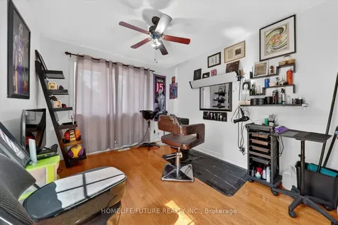 731 Swan Place Pickering ON L1X 2V7