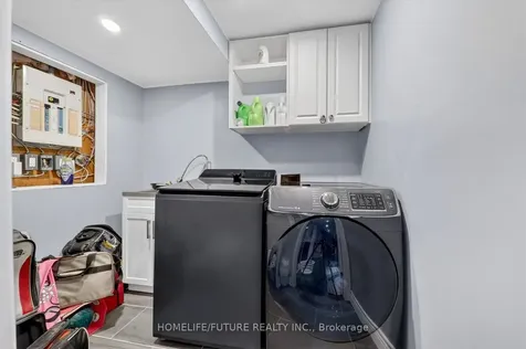 731 Swan Place Pickering ON L1X 2V7