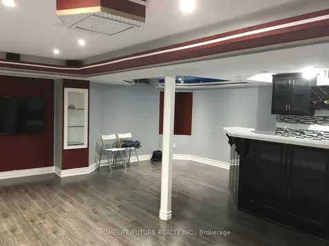 731 Swan Place Pickering ON L1X 2V7