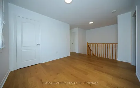 28 Lioba Drive Toronto ON M1L 4V1