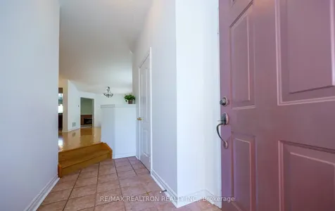 28 Lioba Drive Toronto ON M1L 4V1