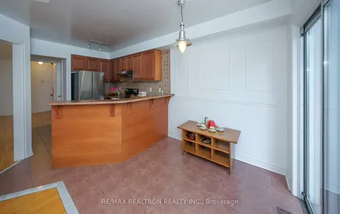 28 Lioba Drive Toronto ON M1L 4V1