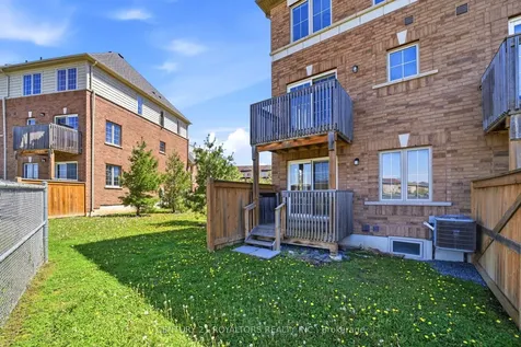 2448 Bromus Path Oshawa ON L1L 0K6