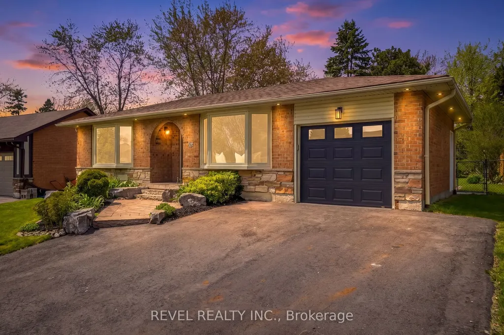 39 Anstead Crescent Ajax ON L1S 3X4