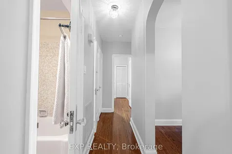 56 Gladstone Avenue Oshawa ON L1J 4E5