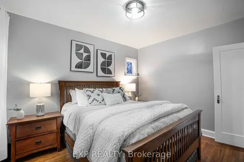 56 Gladstone Avenue Oshawa ON L1J 4E5