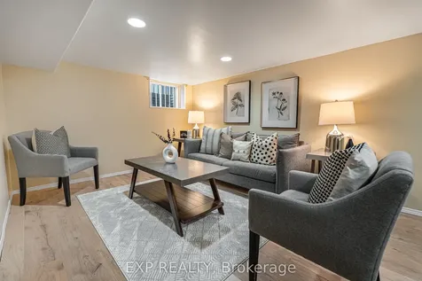 56 Gladstone Avenue Oshawa ON L1J 4E5