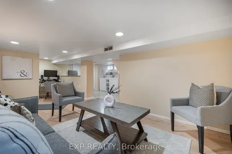 56 Gladstone Avenue Oshawa ON L1J 4E5