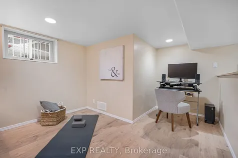 56 Gladstone Avenue Oshawa ON L1J 4E5