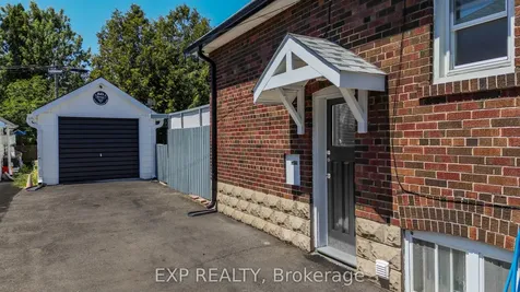 56 Gladstone Avenue Oshawa ON L1J 4E5
