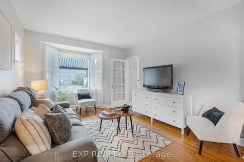 56 Gladstone Avenue Oshawa ON L1J 4E5