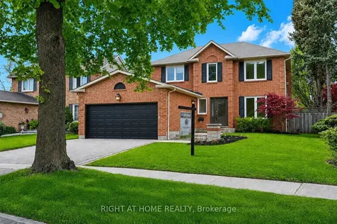 527 Beech Street E Whitby ON L1N 7R1