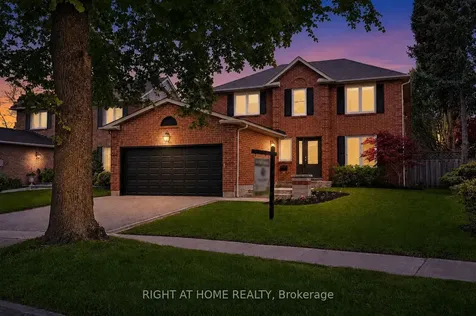 527 Beech Street E Whitby ON L1N 7R1