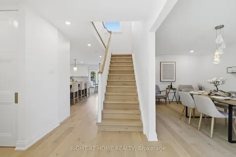 527 Beech Street E Whitby ON L1N 7R1