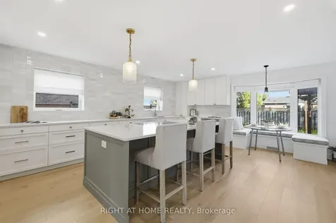527 Beech Street E Whitby ON L1N 7R1