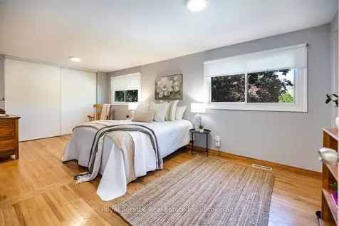17 Gorsey Square Toronto ON M1B 1A6