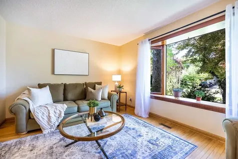 17 Gorsey Square Toronto ON M1B 1A6