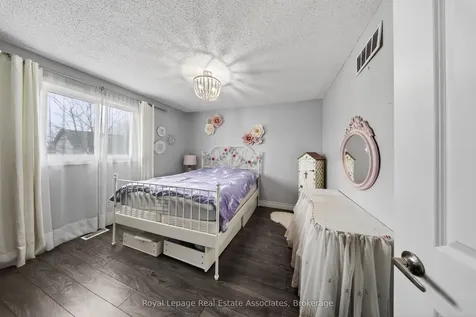 67 Beechnut Crescent Clarington ON L1E 1Y4