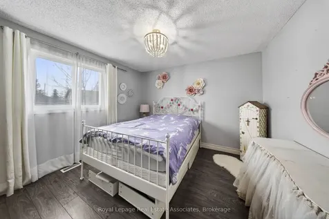 67 Beechnut Crescent Clarington ON L1E 1Y4