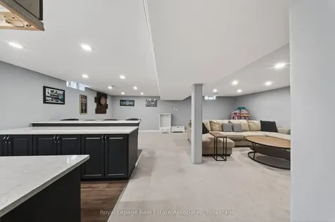 67 Beechnut Crescent Clarington ON L1E 1Y4