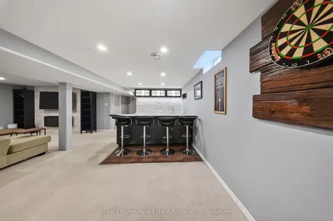 67 Beechnut Crescent Clarington ON L1E 1Y4
