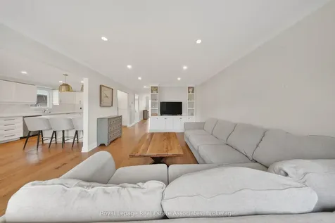 67 Beechnut Crescent Clarington ON L1E 1Y4