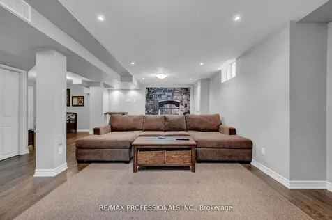 45 Resolute Crescent Whitby ON L1P 1G9