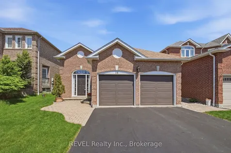 16 Parnell Crescent Whitby ON L1R 2L4