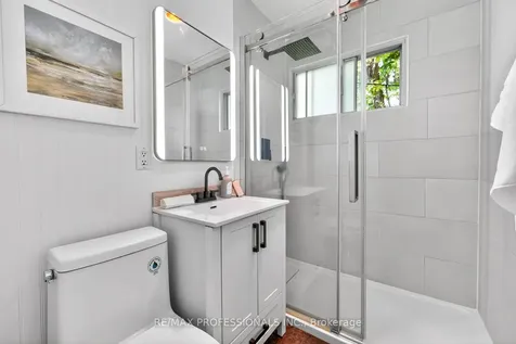 62 Marchington Circle Toronto ON M1R 3M7